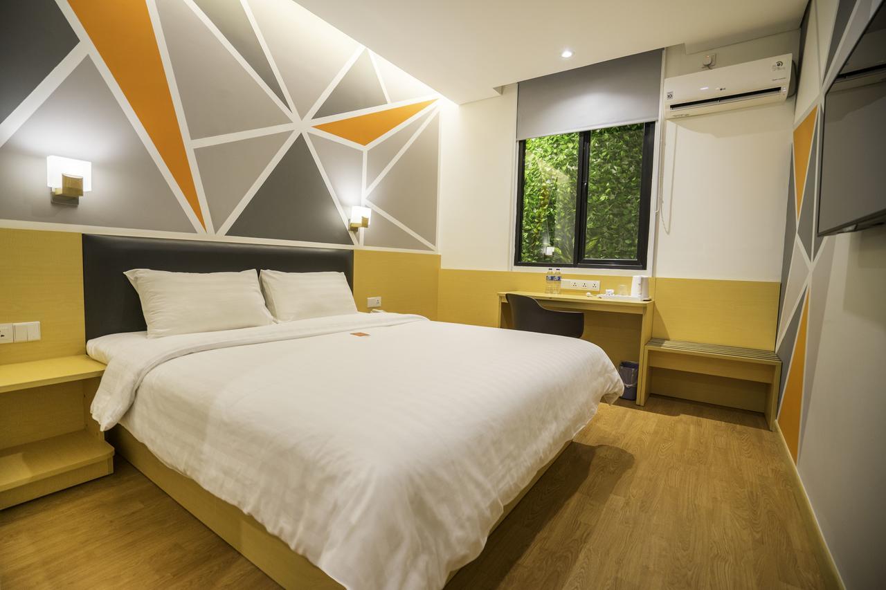 Juno Jatinegara Jakarta Exterior photo